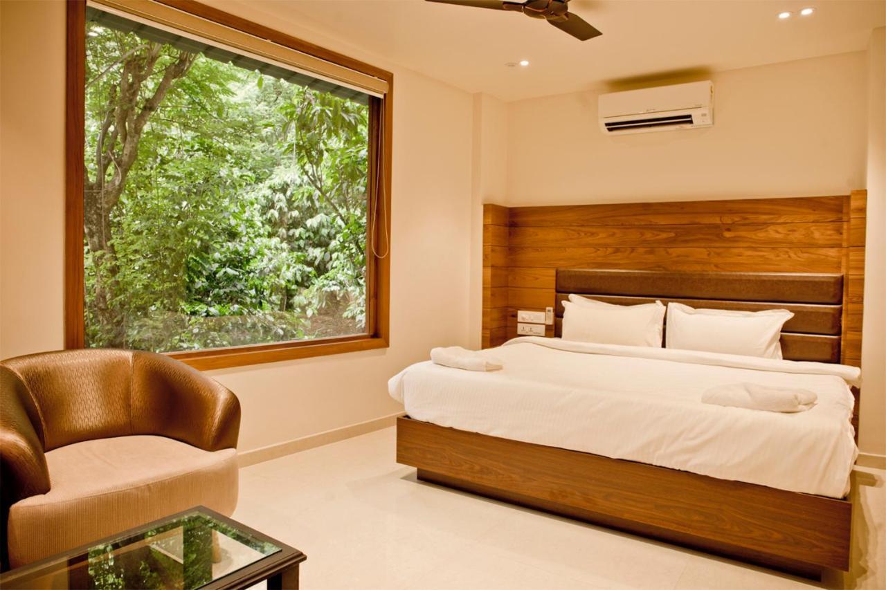 Hotel Wild Saga à Thekkady Extérieur photo