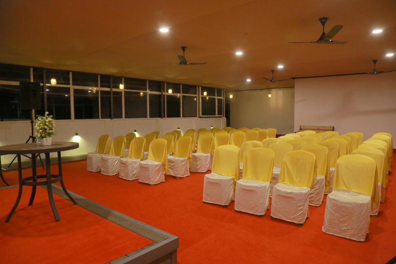 Hotel Wild Saga à Thekkady Extérieur photo