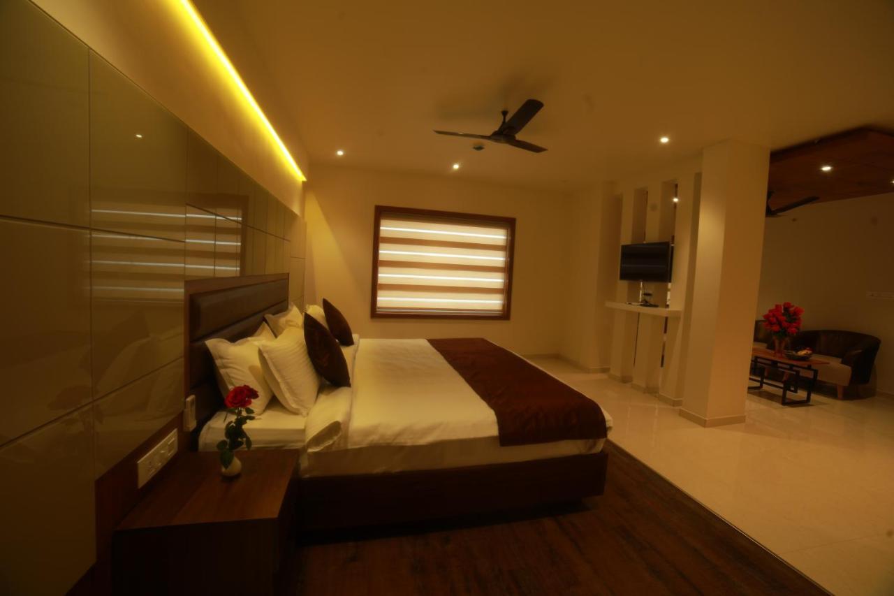 Hotel Wild Saga à Thekkady Extérieur photo